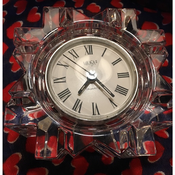 MIKASA Standing Crystal Clock. - Picture 7 of 10